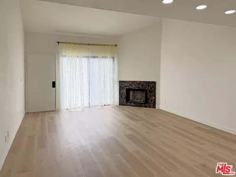 453 Ivy St, Glendale, CA 91204 photo 6