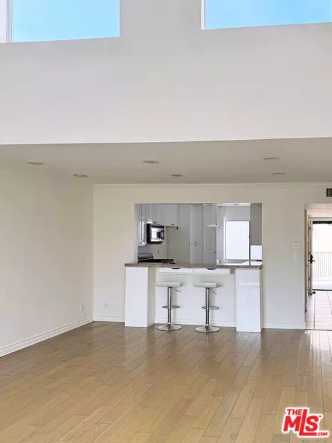 453 Ivy St, Glendale, CA 91204 photo 13