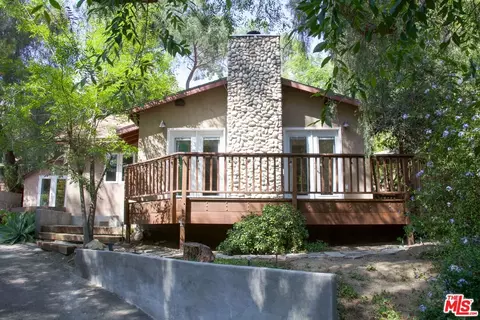 10608 Johanna Ave, Sunland, CA 91040