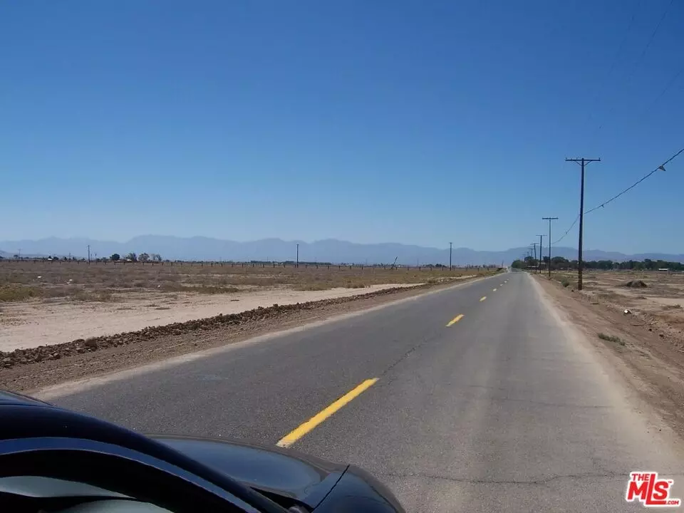  60 E Avenue E-8, Lancaster, CA 93535 photo 4