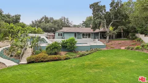 Exterior - 240 Oakhurst Ln, Arcadia, CA 91007 photo 10 of 12