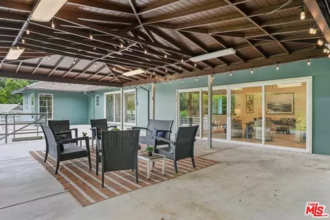 Exterior - 240 Oakhurst Ln, Arcadia, CA 91007 photo 3 of 12