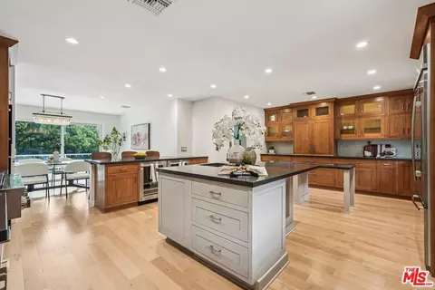 Kitchen - 240 Oakhurst Ln, Arcadia, CA 91007 photo 2 of 4