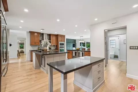 Kitchen - 240 Oakhurst Ln, Arcadia, CA 91007 photo 3 of 4
