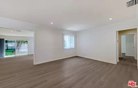 7026 Colbath Ave, Van Nuys, CA 91405 photo 24