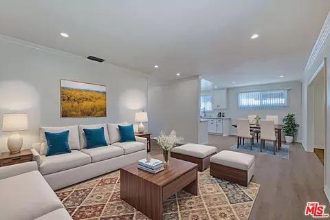 7026 Colbath Ave, Van Nuys, CA 91405 photo 5