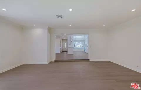 7026 Colbath Ave, Van Nuys, CA 91405 photo 31