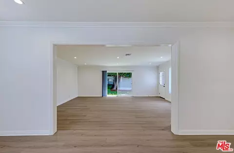 7026 Colbath Ave, Van Nuys, CA 91405 photo 27