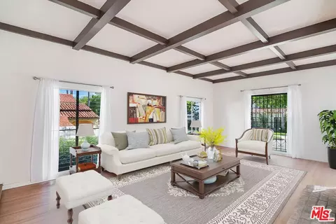 439 El Camino Dr, Beverly Hills, CA 90212