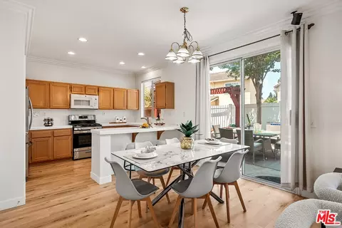 33 Halifax Pl, Irvine, CA 92602 photo 8