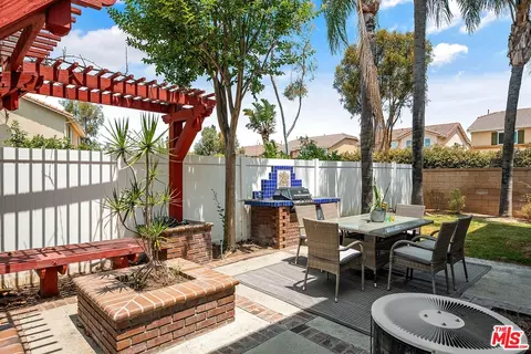 33 Halifax Pl, Irvine, CA 92602 photo 27
