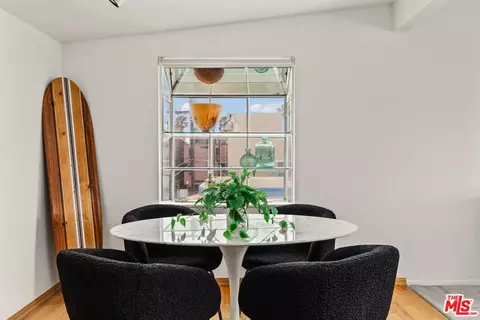 Dining - 28 24th Ave, Venice, CA 90291 photo 2 of 3