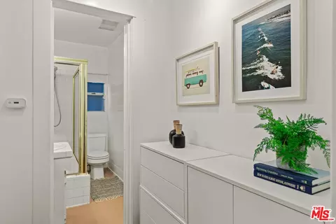 Entry Way - 28 24th Ave, Venice, CA 90291 photo 2 of 2