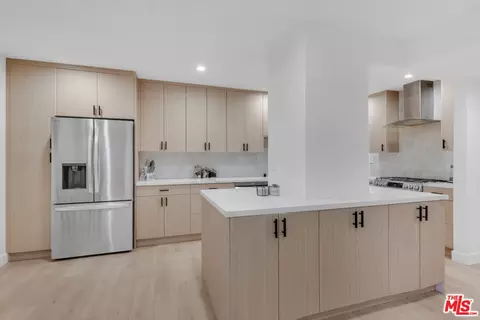 4807 Beck Ave # 5, Valley Village, CA 91601