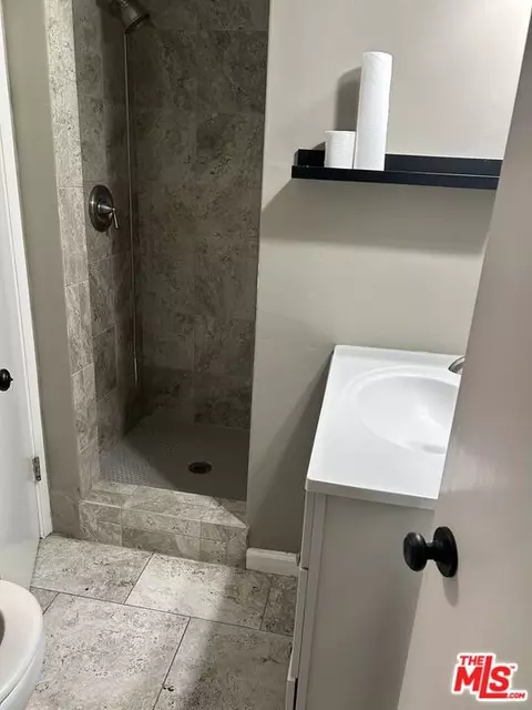 Bath - 3340 E 67th St, Long Beach, CA 90805 photo 3 of 3