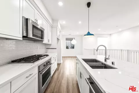 516 E Imperial Ave, El Segundo, CA 90245 photo 24