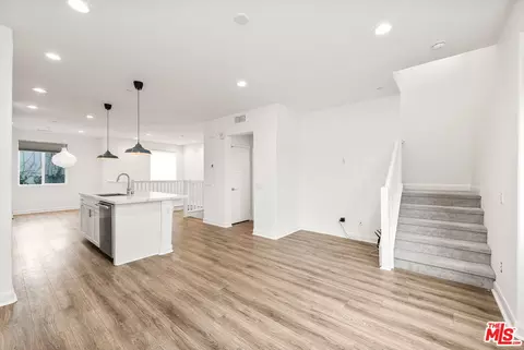 516 E Imperial Ave, El Segundo, CA 90245 photo 10