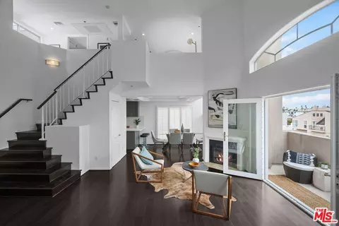 11855 Goshen Ave #305, Los Angeles, CA 90049