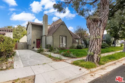 3033 Virginia Ave, Santa Monica, CA 90404