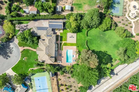 View/Area - 11060 Hildreth Ct, Camarillo, CA 93012 photo 1 of 2
