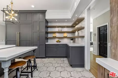 Kitchen - 11060 Hildreth Ct, Camarillo, CA 93012 photo 2 of 3