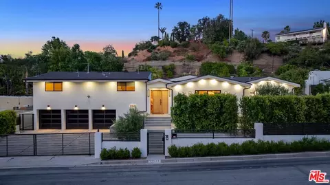 20226 Lorenzana Dr, Woodland Hills, CA 91364