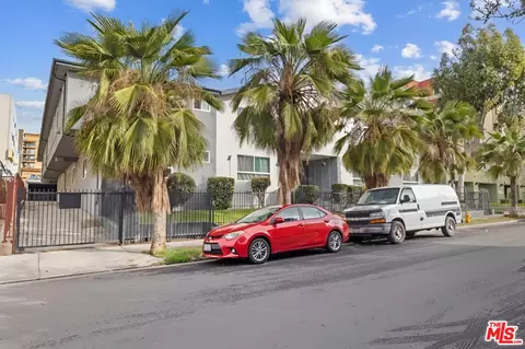 5427 Carlton Way, Los Angeles, CA 90027