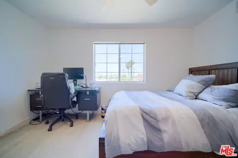 308 13th St, Seal Beach, CA 90740 photo 21