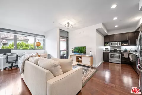 13045 Pacific Promenade Promenade #337, Los Angeles, CA 90094