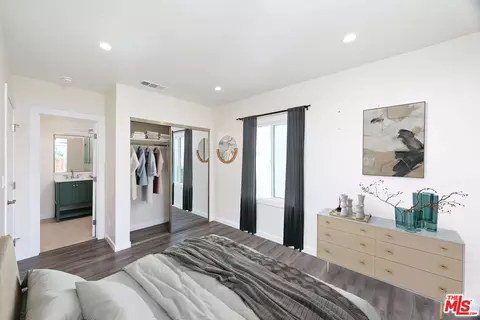 Bedroom - 3653 Falcon Ave, Long Beach, CA 90807 photo 1 of 4