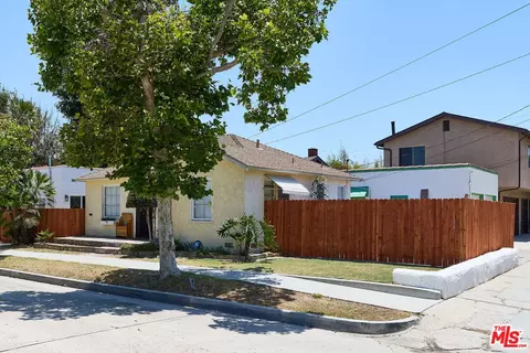 Exterior - 3653 Falcon Ave, Long Beach, CA 90807 photo 15 of 16