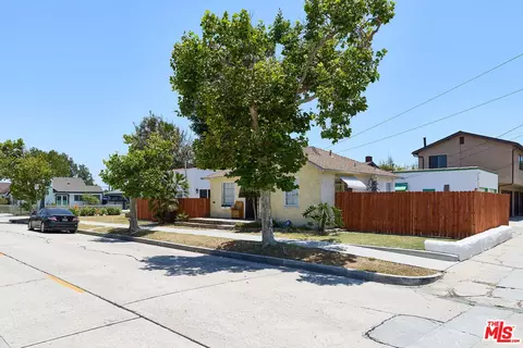 Exterior - 3653 Falcon Ave, Long Beach, CA 90807 photo 16 of 16
