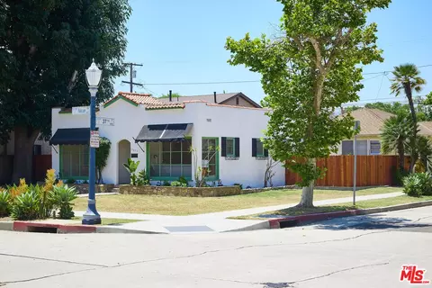 Exterior - 3653 Falcon Ave, Long Beach, CA 90807 photo 5 of 16