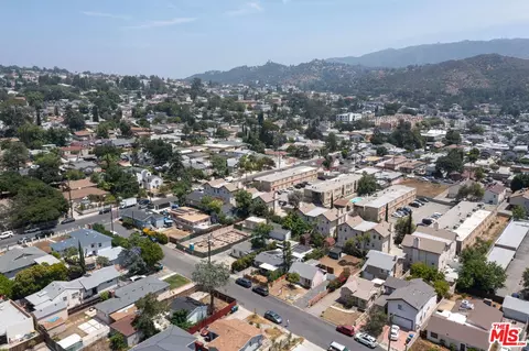 7624 Machrea St, Tujunga, CA 91042 photo 26
