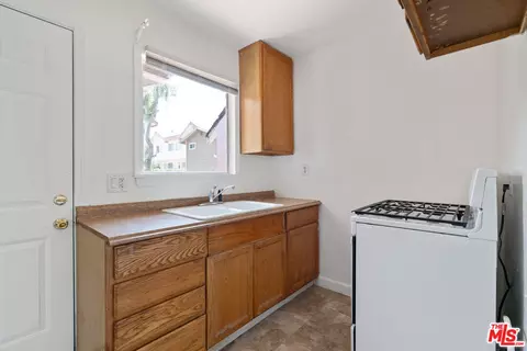 7624 Machrea St, Tujunga, CA 91042 photo 11