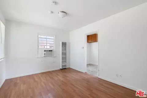 7624 Machrea St, Tujunga, CA 91042 photo 6