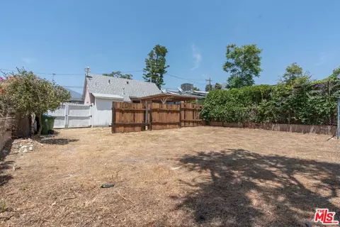 7624 Machrea St, Tujunga, CA 91042 photo 17