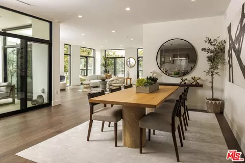 425 N Palm Dr #501, Beverly Hills, CA 90210
