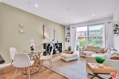 4060 Glencoe Ave #202, Marina Del Rey, CA 90292