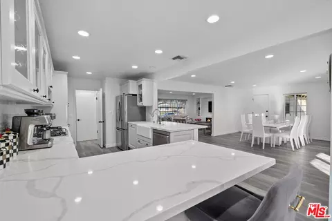 18352 Donmetz St, Porter Ranch, CA 91326