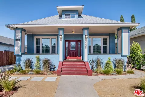3425 Walton Ave, Los Angeles, CA 90007