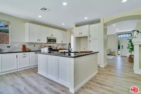 Entry Way - 3600 Springridge Way, Palmdale, CA 93551 photo 3 of 7