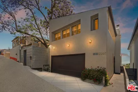 3006 Vista Crest Dr, Los Angeles, CA 90068