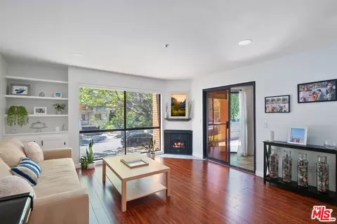 413 Hawthorne St #102, Glendale, CA 91204