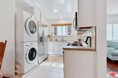 Other - 823 Java Ave #4, Inglewood, CA 90301 photo 2 of 3