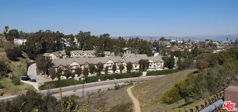 4600 Don Lorenzo Dr #13, Los Angeles, CA 90008