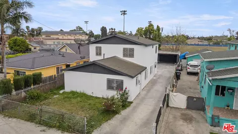 1346 E 83rd St, Los Angeles, CA 90001