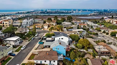 7016 Earldom Ave, Playa Del Rey, CA 90293