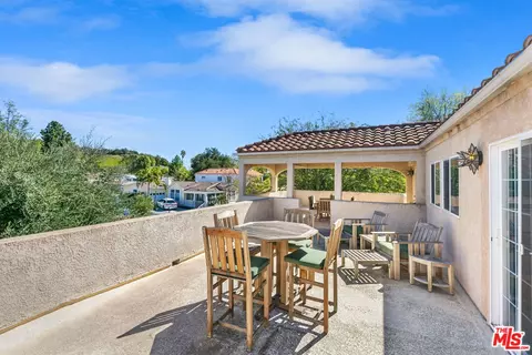 166 Comanche, Topanga, CA 90290 photo 23