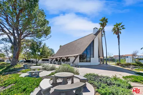 166 Comanche, Topanga, CA 90290 photo 34
